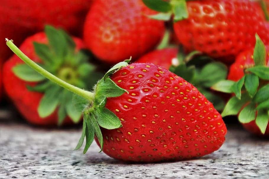 strawberries season spring fruit Recetaspicuna